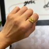 Accessories 89 | The Hug Ring Gold