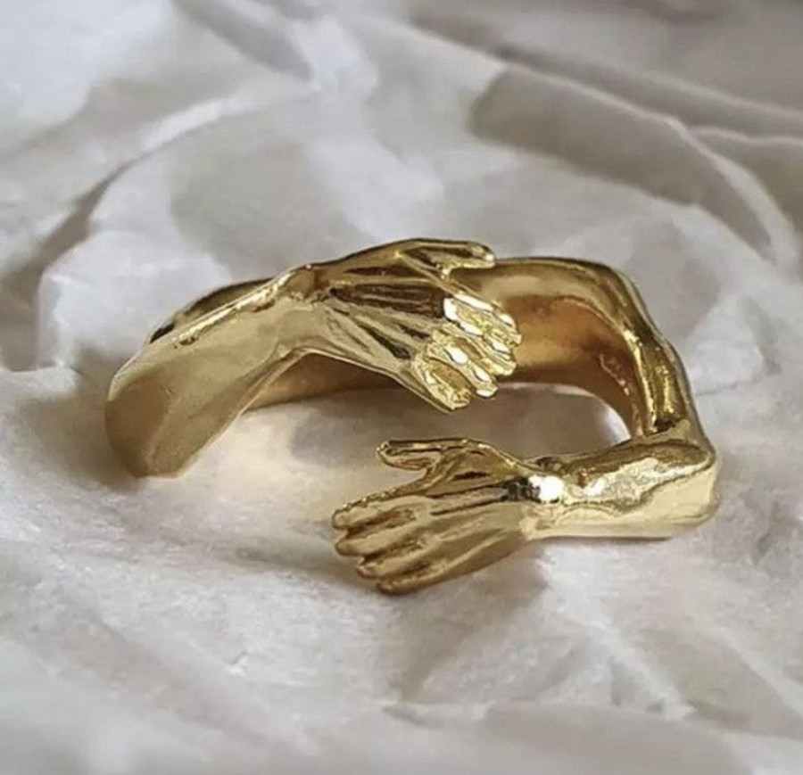 Accessories 89 | The Hug Ring Gold